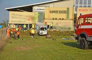 Beim Unfall wurden zwei Personen mittelschwer und schwer verletzt. (Bilder: Kapo TG)