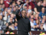 Der Gesichtsausdruck sagt alles: José Mourinho ist mit dem Gebotenen nicht zufrieden (Bild: KEYSTONE/AP/TIM IRELAND)