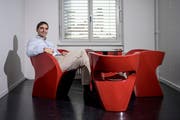 Der Berner Ökonomieprofessor Aymo Brunetti ist überzeugt: Eurokrise ist noch nicht bewältigt.Bild: Pius Amrein (Bern, 26. September 2018)