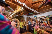 Eine Guggenmusik erreicht in einer Beiz schnell über 100 Dezibel. (Bild: Andrea Stalder (Ermatingen, 26. März 2017))