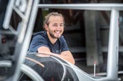 Segelflugzeug-Akrobatik Weltmeister Jonas Langenegger auf dem Flugplatz Amlikon-Bissegg. (Bild: Andrea Stalder)