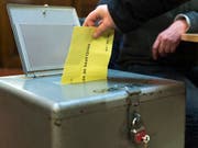 Im November wird über die Selbstbestimmungsinitiative abgestimmt. Laut einer Umfrage im Auftrag von Operation Libero können aber knapp die Hälfte der Menschen in der Schweiz keine Umschreibung des Begriffs Völkerrecht geben. (Bild: KEYSTONE/GABRIEL MONNET)
