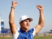 Der Däne Thorbjörn Olesen feiert seinen Sieg gegen den favorisierten US-Golfer Jordan Spieth (Bild: KEYSTONE/EPA/IAN LANGSDON)