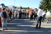 Viele Interessierte liessen sich auf Einladung der FDP über die Fortschritte beim Rück- und Neubauprojekt Mühle informieren. (Bilder: Christof Lampart)