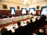 Vertreter aus 13 lateinamerikanischen Staaten suchen bei einem Treffen in Quito nach Lösungen für die Flüchtlingswelle aus Venezuela. (Bild: KEYSTONE/EPA EFE/JOSE JACOME)