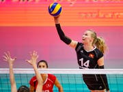 Laura Künzler (Nummer 14) war mit 9 Zählern die zweitbeste Punktesammlerin im jungen Schweizer Team (Bild: KEYSTONE/JEAN-CHRISTOPHE BOTT)