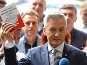Robert Biedron startet in Polen eine politische Bewegung gegen die nationalkonservative Regierung von PiS-Chef Jaroslaw Kaczynski. (Bild: KEYSTONE/AP/ALIK KEPLICZ)