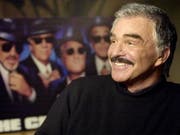 Burt Reynolds spielte unter anderem in der Westernserie «Rauchende Colts». Für Arnold Schwarzenegger war er ein Held. (Archivbild aus dem Jahr 2000) (Bild: KEYSTONE/AP/AMY E. CONN)