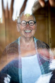 Berta Thurnherr-Spirig kostet den Klangreichtum des «Tippilzouar Dialekts» aus. (Bild: Beat Belser)