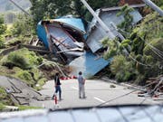 Erdbebenschäden auf der japanischen Insel Hokkaido vom Donnerstag. (Bild: KEYSTONE/AP Kyodo News/MASANORI TAKEI)