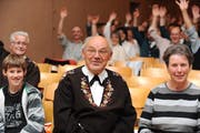 Am 29. April 2008 wurde Rymann an der Gemeindeversammlung Giswil einstimmig zum Ehrenbürger ernannt.. (Bild: Corinne Glanzmann)