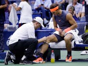 Rafael Nadal wurde im Halbfinal am US Open in New York von einer Knieverletzung gestoppt (Bild: KEYSTONE/AP/SETH WENIG)
