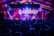 Musikalisch war an der Uri 18 einiges los. Hier der Auftritt von Anna Rossinelli und ihrer Band am Samstagabend. (Bild: Marc Püntener, Altdorf, 8. September 2018)