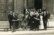 Viel genutzt hat Deskahehs Engagement in Genf nicht. Deskaheh posiert mit der Irokesenkommission in Genf, Palais de l'Athénée. (Bild: Bilger Verlag)
