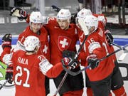 Wenig fehlte zum ganz grossen Triumph, die Einschaltquote aber stimmte mit 1,1 Millionen Zuschauern: Die Schweizer Eishockey-Nationalmannschaft verlor den WM-Final gegen Schweden erst im Penaltyschiessen. (Bild: key)