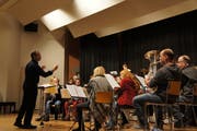 Die Musikgesellschaft bei den Proben vor ihrem Ereignis des Jahres. (Bild: Fynn Wohlgensinger (9. Januar 2019))