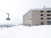 Das Hotel Säntis auf der Schwägalp wurde im Herbst 2015 eröffnet. Am Donnerstag ist eine Lawine in die Gaststätte gerollt. (Bild: KEYSTONE/GIAN EHRENZELLER)