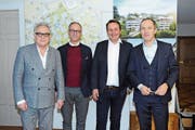 Thomas Schregenberger, Architekt, Rolf Schubiger, Inhaber Rolf Schubiger Küchen AG, Peter Mettler, Verwaltungsratspräsident der Mettler2Invest AG, und Dani Ménard, Jurypräsident. (Bild: Astrid Zysset)