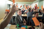 Die SVP St.Gallen nominiert Mike Egger für die Ständeratskandidatur. (Bilder: Michel Canonica)