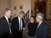 Gespräche am Nidwaldner Justiz-Apéro: Landratspräsident Ruedi Waser, Oberstaatsanwalt André Wolf, Barbara Brodmann, Vizepräsidentin des Ober- und Verwaltungsgerichts und Albert Müller, Präsident des Ober- und Verwaltungsgerichts (vonlinks). (Bild: Kurt Liembd (Stans, 9. Januar 2019))
