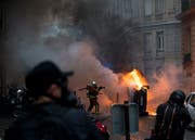 In mehreren Ländern Europas ist es in letzter Zeit zu Protesten gekommen. So auch in Frankreich, wo die Gelbwesten nach wie vor für Unruhen sorgen. (Bild: Sathiri Kelpa/Getty Images (Paris, 8. Dezember 2018))
