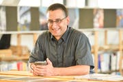 Peter Dransfeld in seinem Büro. (Bild: Donato Caspari)