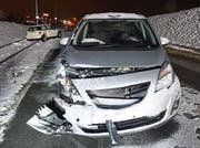 Die beiden Unfallfahrzeuge auf der Luzernstrasse in Hochdorf. (Bild: Luzerner Polizei, 10. Januar 2019)