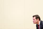 Die Abu Dhabi-Reise des Genfer Regierungsrats Pierre Maudet wirf ein schiefes Licht auf andere Politiker-Reisen. Bild: Cyril Zingaro/Keystone (Genf, 6. Dezember 2018)