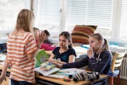 Der St. Galler Kantonsrat verankerte 2017 die klassiche Notenskala im Volksschulgesetz. (Bild: Gaëtan Bally/Keystone)