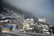 Der Wohnraum in Uri – beispielsweise in Wassen – soll dank Sanierungen besser genutzt werden. Bild: Corinne Glanzmann (24. Januar 2017)