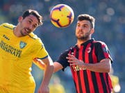 Patrick Cutrone (rechts) war Milans Matchwinner in Genua (Bild: KEYSTONE/EPA ANSA/FEDERICO PROIETTI)
