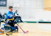 Trotz Handicap am Ball: «Am Ball bleiben» heisst auch der Film, der als Maturaarbeit über Jan gedreht worden ist. (Bild: PD)