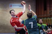 Jeremias Ryser (links) steuert vier Treffer zum Sieg des SV Fides gegen Frauenfeld bei. (Bild: Michel Canonica (St. Gallen, 13. Januar 2019))
