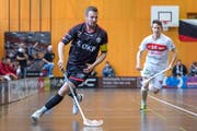 Roman Schöni erzielt drei der zwölf Sarner Treffer. Bild: Pius Armein (Sarnen, 25. März 2018)