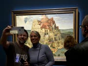Besucherrekord im Kunsthistorischen Museum Wien für die bisher grösste Ausstellung des Werks von Pieter Bruegel dem Älteren. (Bild: KEYSTONE/APA/APA/HERBERT NEUBAUER)