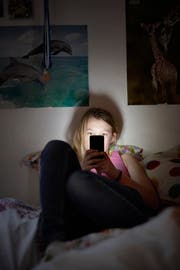 Einer der drei Kontakte habe sich schliesslich als verdeckter Ermittler der Polizei zu erkennen gegeben. (Bild: Keystone)