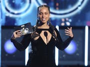 Wie es ist, Musikpreise abzusahnen, weiss US-Sängerin Alicia Keys bestens. Wie es sich anfühlt, die Grammys zu moderieren, wird sie dieses Jahr ebenfalls erfahren. (Bild: Keystone/AP Invision/MATT SAYLES)