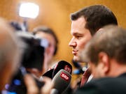 Der Genfer Staatsrat Pierre Maudet stört sich daran, dass die Staatsanwaltschaft seinen Amtskollegen Auszüge aus dem Protokoll einer Anhörung übermittelt hatte. (Bild: KEYSTONE/VALENTIN FLAURAUD)
