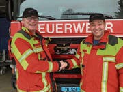 Der bisherige und der neue Feuerwehr-Kommandant: Werner Bächtiger und Marcel Meier. (Bild: PD/Marlies Kunz)