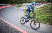 Konkurrenz zum Sportverein: Pumptrack in Frauenfeld. (Bild: Reto Martin)