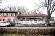 Zurzeit halten sich die Besetzer im Wohnteil (links) des «Eichwäldli» auf. (Bild: Manuela Jans-Koch (Luzern, 9. Januar 2019))