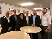Die sechs neuen Kandidaten: Matthias Welte (Schulkommission), Marco Burri (Gemeinderat), Rita Scarlino (Schulkommission), Gian Andri Huber (GRPK), Curdin Huber (Gemeinderat) und Tristan Kayser (Schulkommission). (Bild: Ursula Ammann)