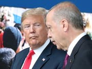 US-Präsident Donald Trump (Links) im Gespräch mit dem türkischen Staatspräsidenten Recep Tayyip Erdogan. (Bild: KEYSTONE/EPA POOL/TATYANA ZENKOVICH)