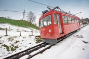 Die Bahnlinien Rheineck-Walzenhausen (Bild), Altstätten-Gais und Rorschach-Heiden stehen vor einer ungewissen Zukunft. (Bild: Urs Bucher)
