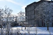 Die Gebäude der Kantonsschule in Wattwil genügen nach Ansicht des Regierungsrats modernen pädagogischen Anforderung nicht mehr. Sie können zudem nicht alle Schülerinnen und Schüler aufnehmen. (Bild: Ruben Schönenberger)