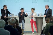 Animierte Debatte am Tagblatt-Podium im Pfalzkeller: Basil Oberholzer (Junge Grüne), Ruedi Blumer (VCS-Präsident, SP-Kantonsrat), Diana Gutjahr (SVP-Nationalrätin) und Markus Ritter (CVP-Nationalrat und Bauernpräsident). (Bild: Urs Bucher)