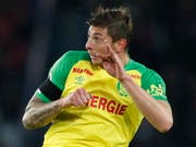 «Ich habe solche Angst»: Der auf einem Flug über den Ärmelkanal verschollene argentinische Fussballspieler Emiliano Sala hat aus dem Flugzeug noch eine Sprachnachricht an seine Freunde verschickt. (Bild: KEYSTONE/EPA/IAN LANGSDON)