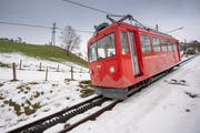 Verhelfen genervte Autopendler der Walzenhausenbahn zum Aufschwung? Der Rheinecker Stadtrat hofft es. (Bild: Urs Bucher)
