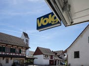 Erfolg für Volg: Der Detailhändler hat im 2018 den Umsatz gesteigert (Archivbild). (Bild: KEYSTONE/GAETAN BALLY)