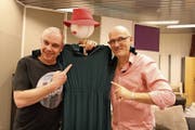 Roger Frischknecht (links) und Peter Stäuble stehen erstmals mit dem Dorftheater auf der Bühne. (Bild: pd)
